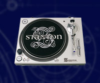 stanton_turntables_str850.jpg (10314 bytes)