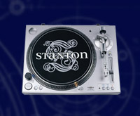 stanton_turntables_str880.jpg (10637 bytes)